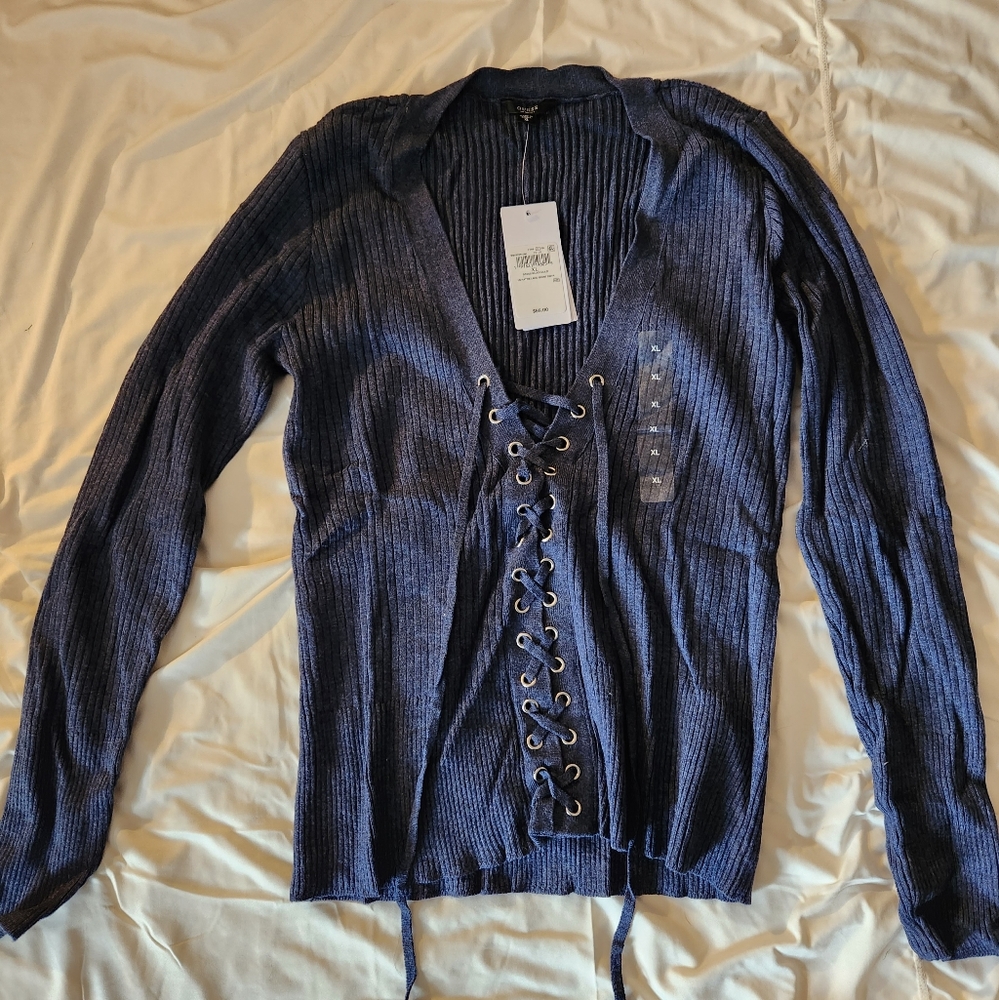 Guess sweater
